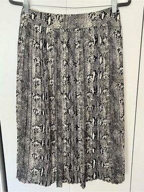 J.Crew Factory Pleated Mini Skirt Size 4 Like New